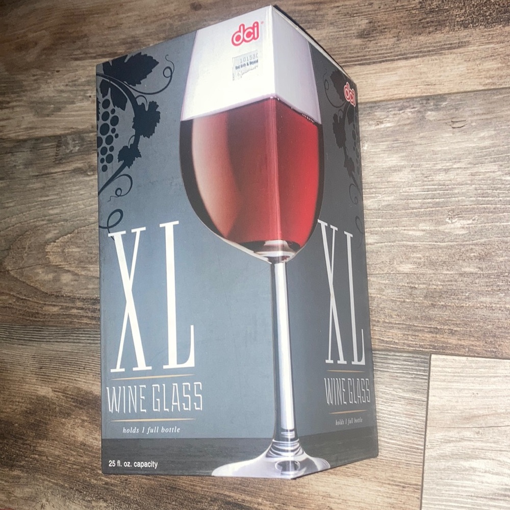 XL Wine Glass Holds 1 Full Bottle NIB